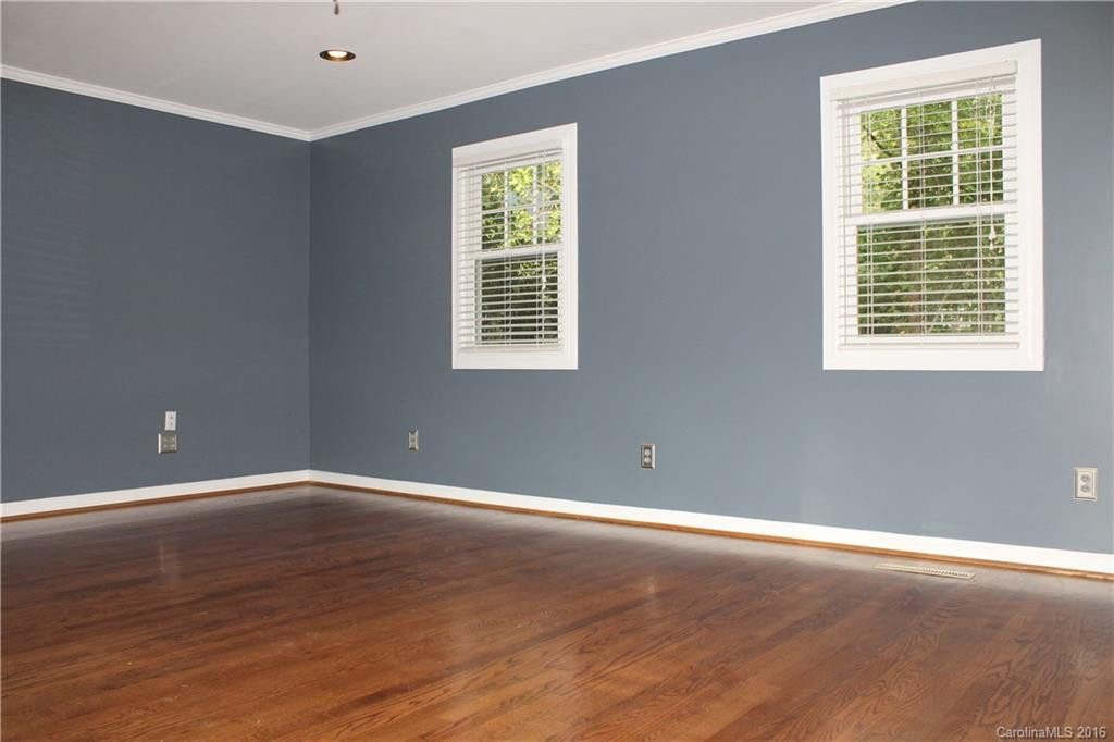 306 Turnpike Road - Photo 9