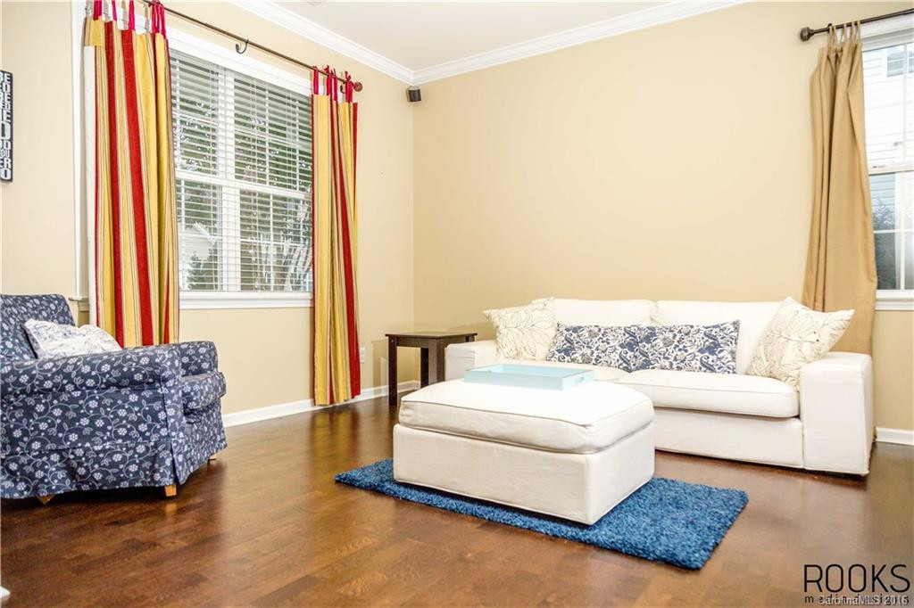 151 Wildbriar Road - Photo 5