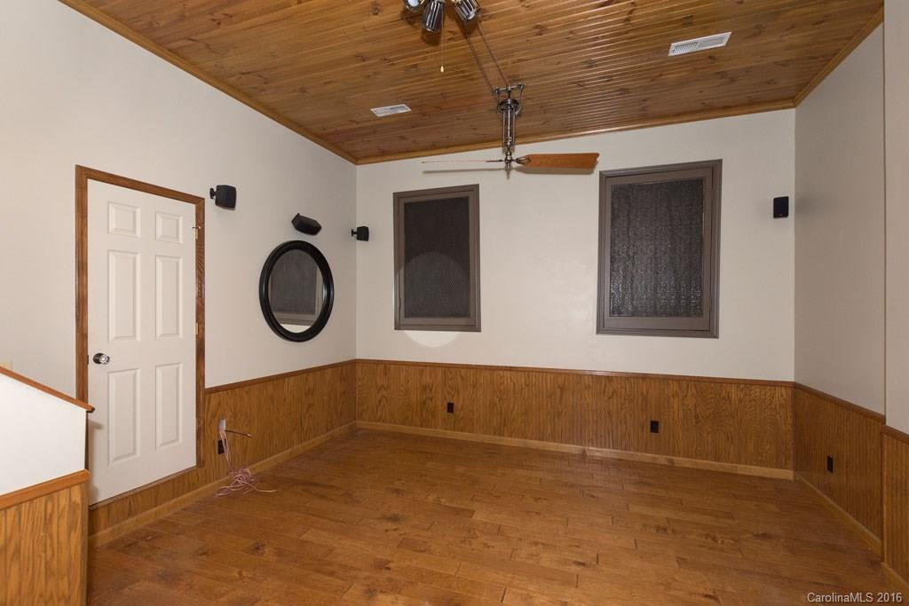 96 Edwin Place - Photo 18