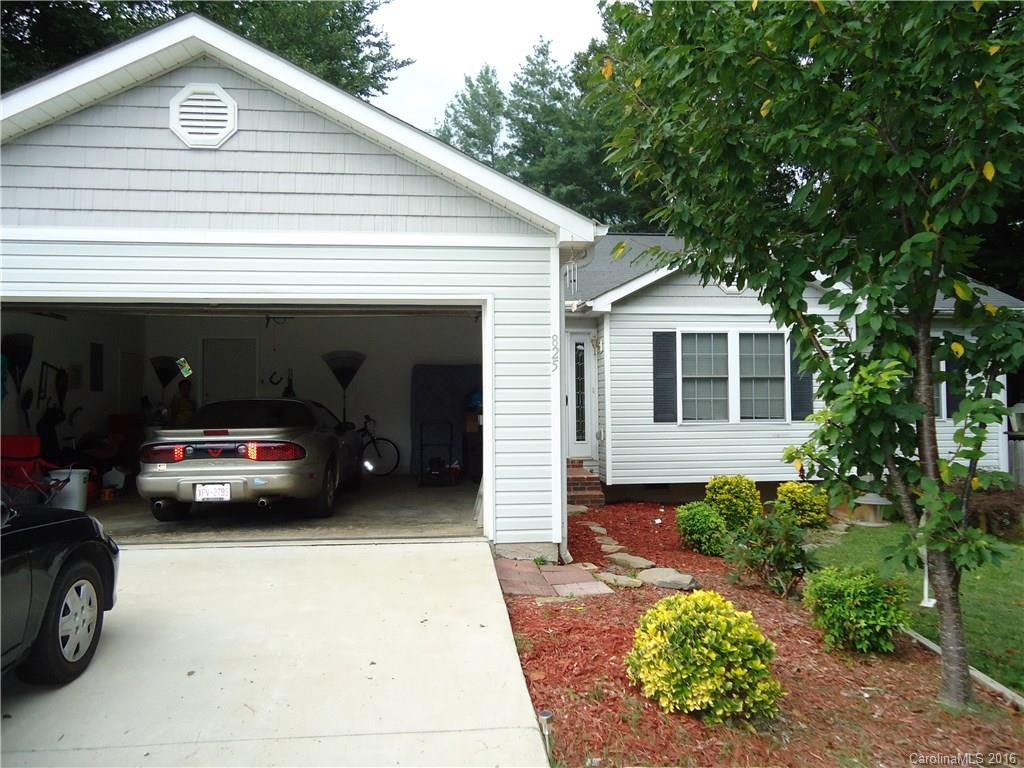 825 9th Avenue - Photo 2