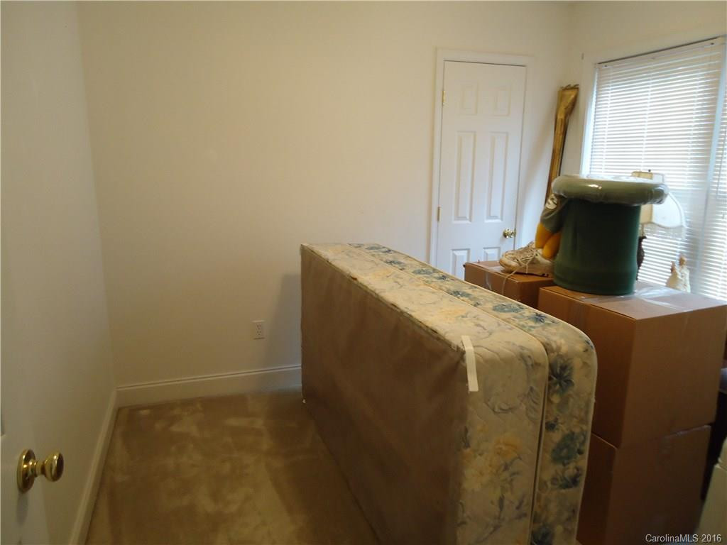 825 9th Avenue - Photo 12
