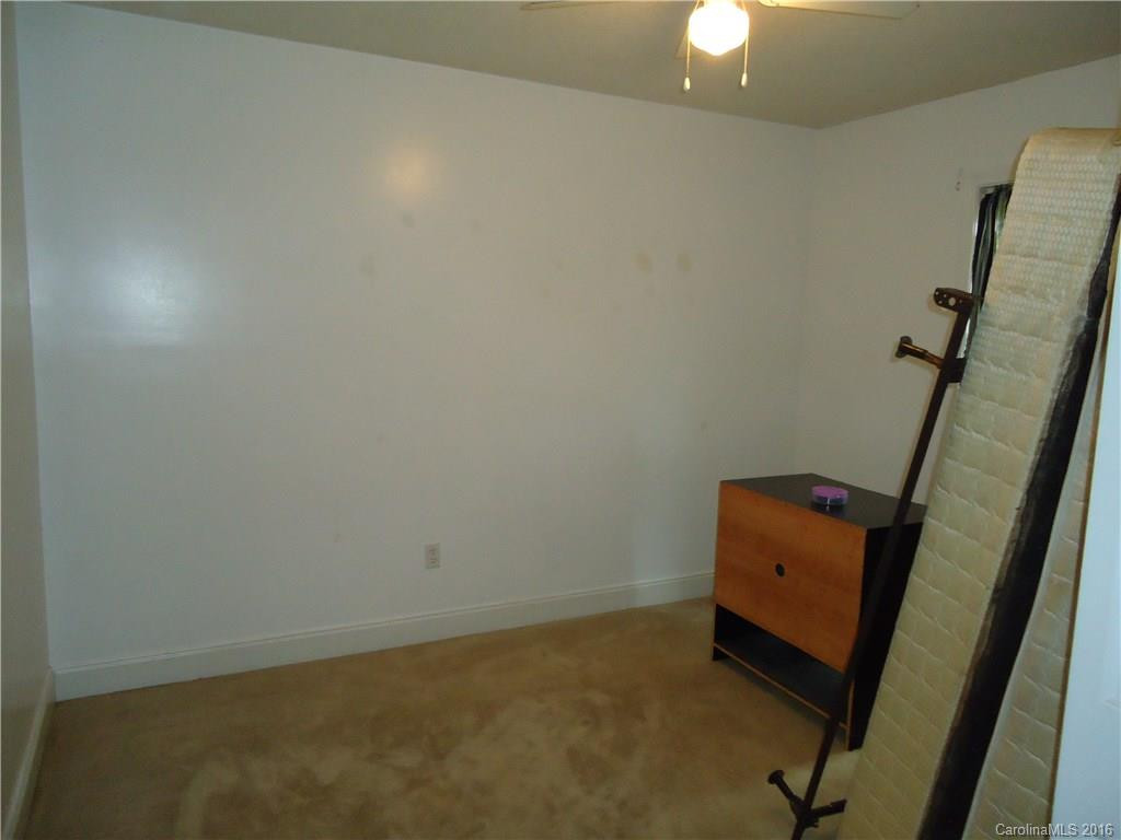 825 9th Avenue - Photo 13