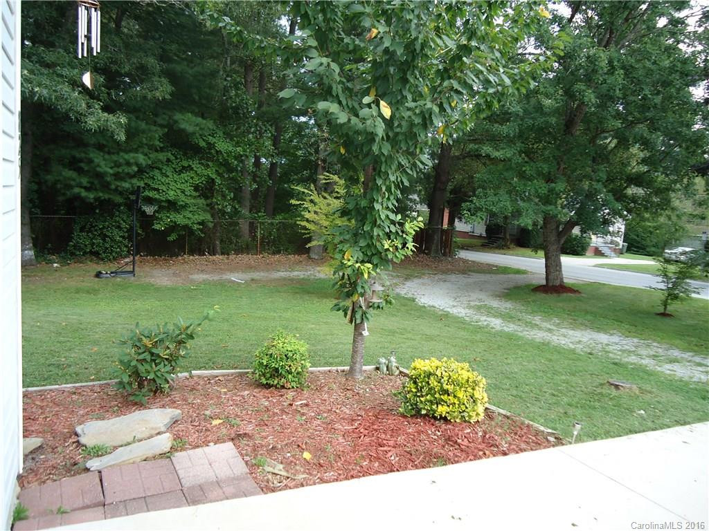 825 9th Avenue - Photo 3