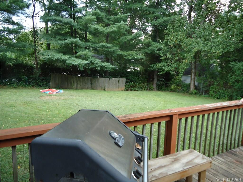 825 9th Avenue - Photo 7
