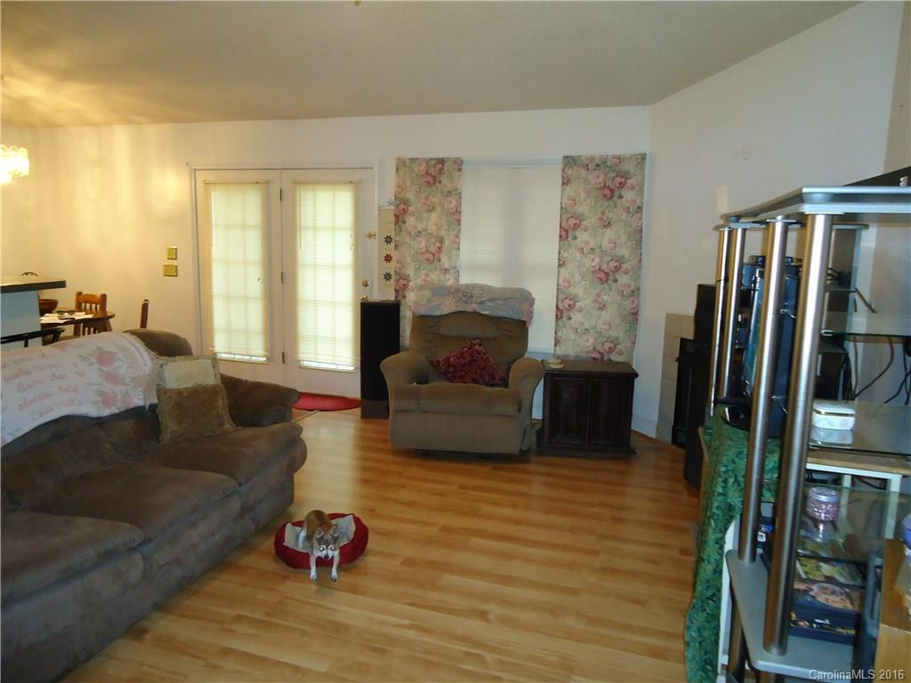 825 9th Avenue - Photo 8