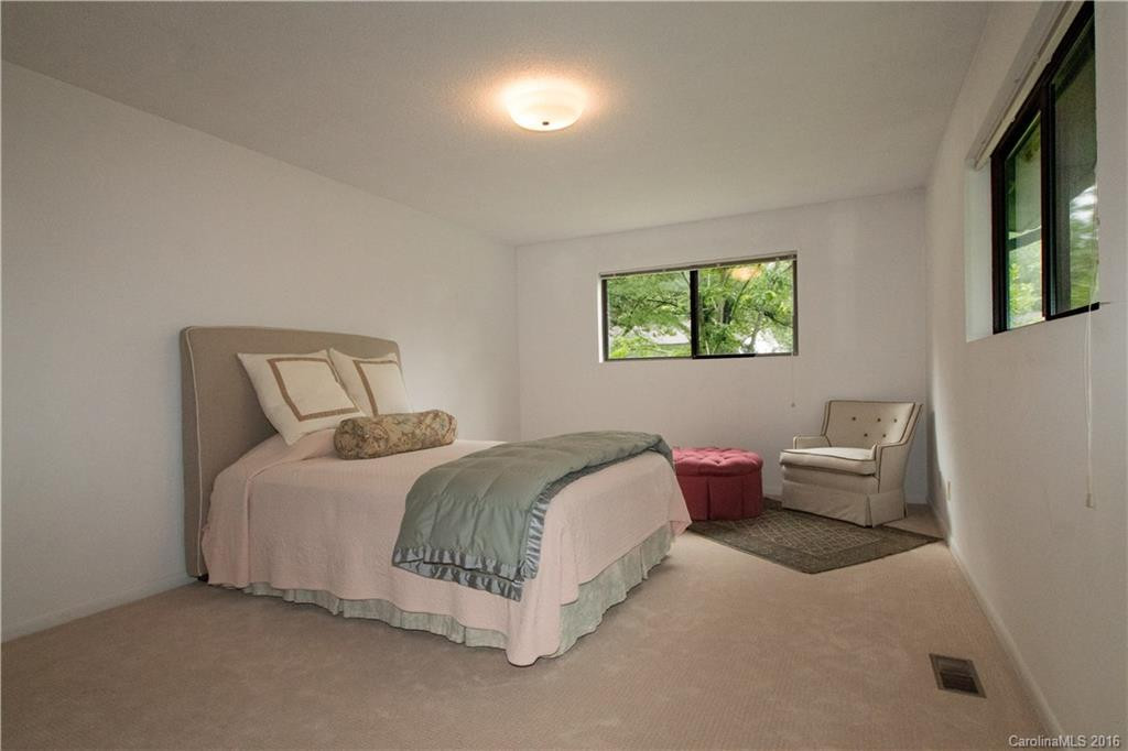 1621 Greenville Highway - Photo 13