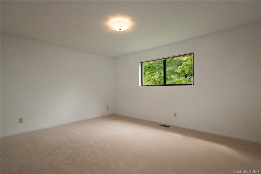 1621 Greenville Highway - Photo 15