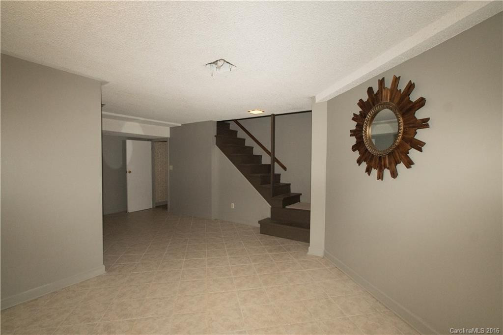 1621 Greenville Highway - Photo 21