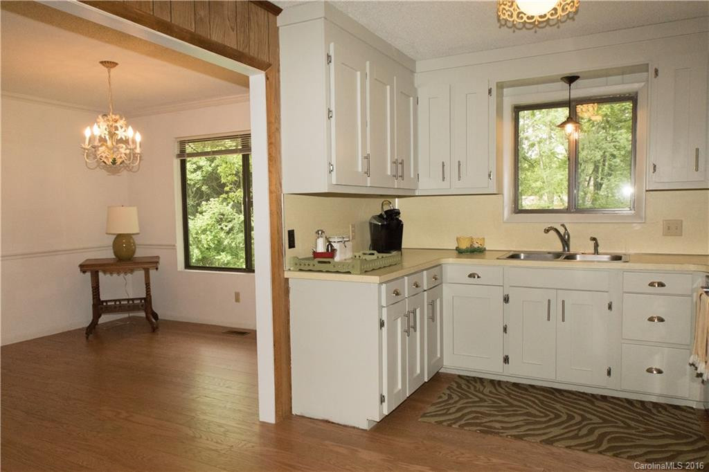 1621 Greenville Highway - Photo 7