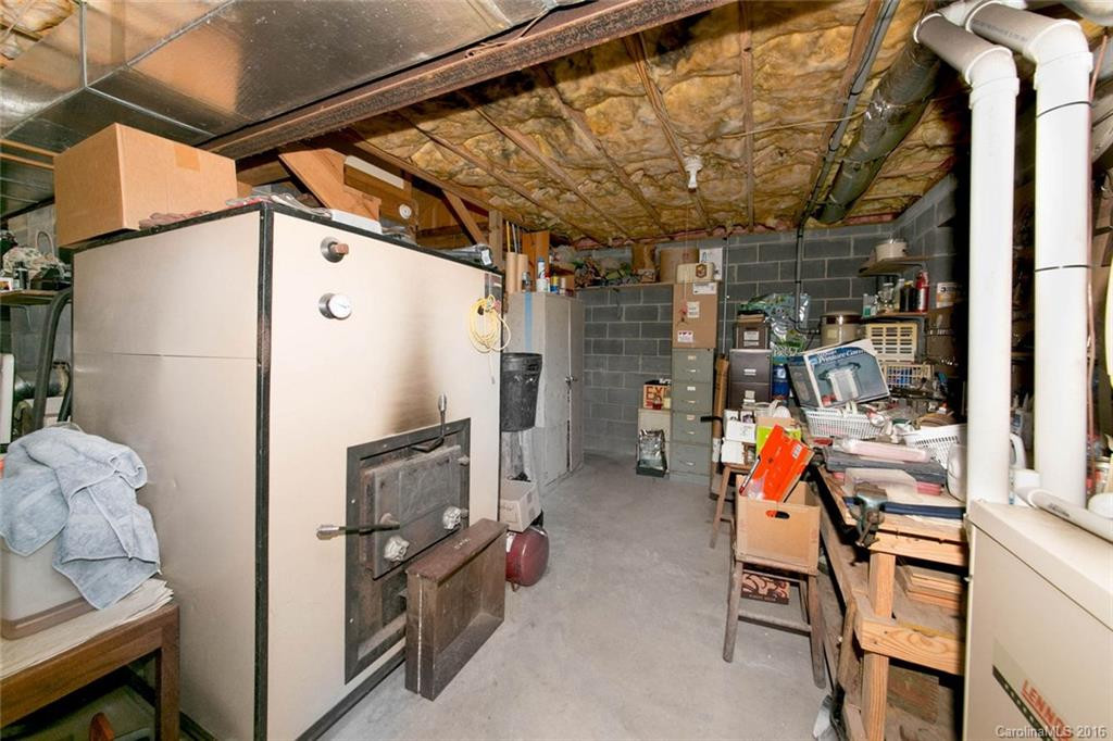 1200 Bearwallow Road - Photo 14