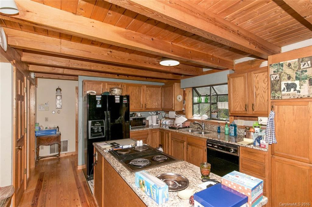 1200 Bearwallow Road - Photo 6