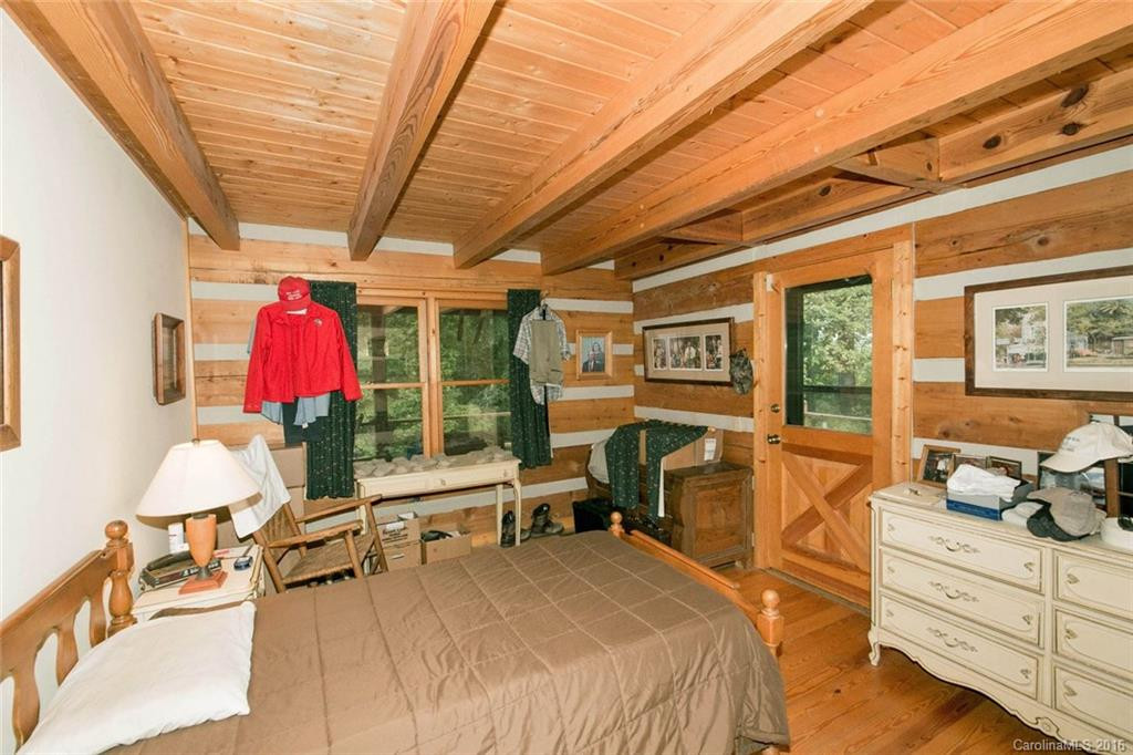 1200 Bearwallow Road - Photo 7
