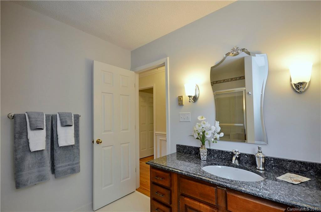 324 Stratford Road - Photo 16