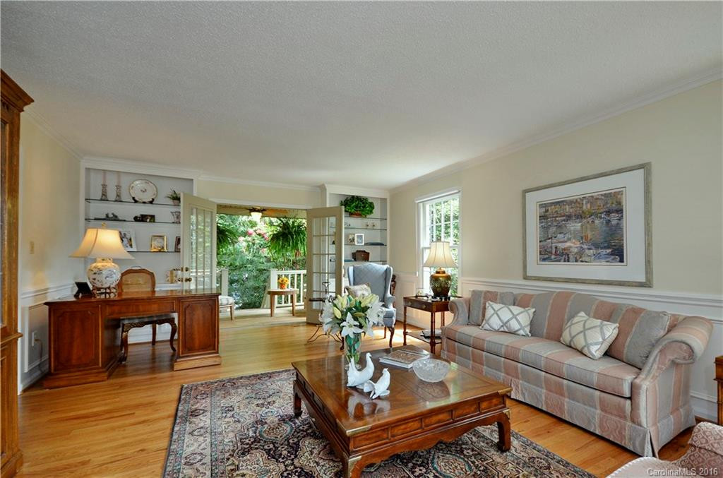 324 Stratford Road - Photo 5