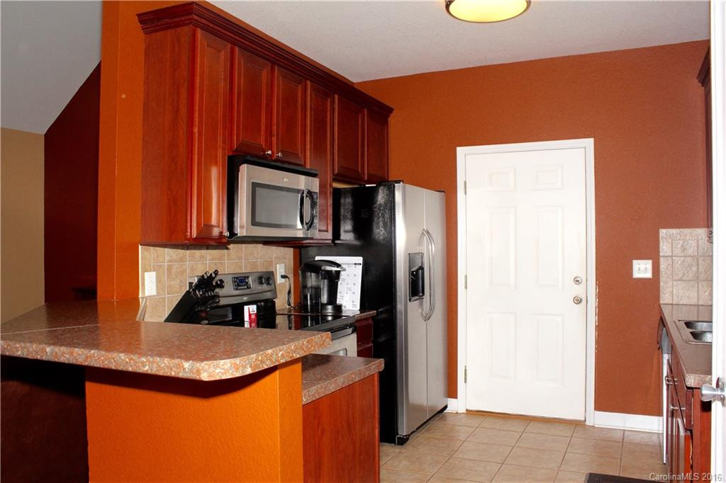 182 Hutchins Drive - Photo 11