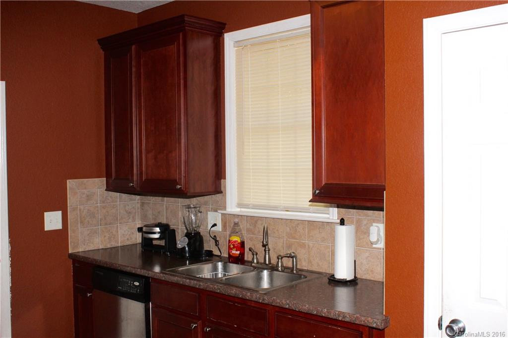 182 Hutchins Drive - Photo 12