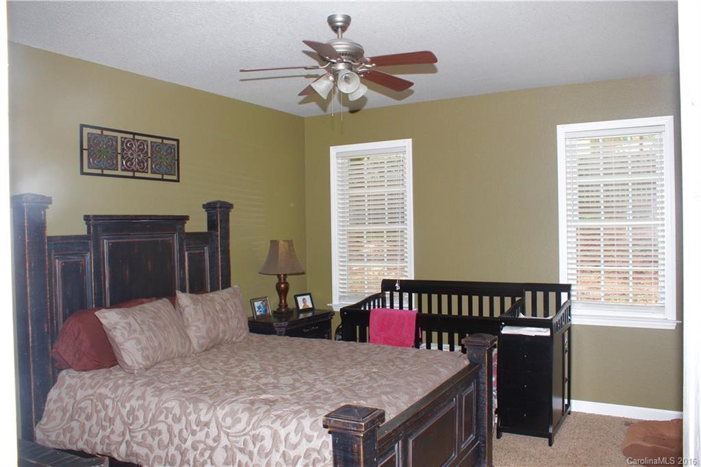 182 Hutchins Drive - Photo 14