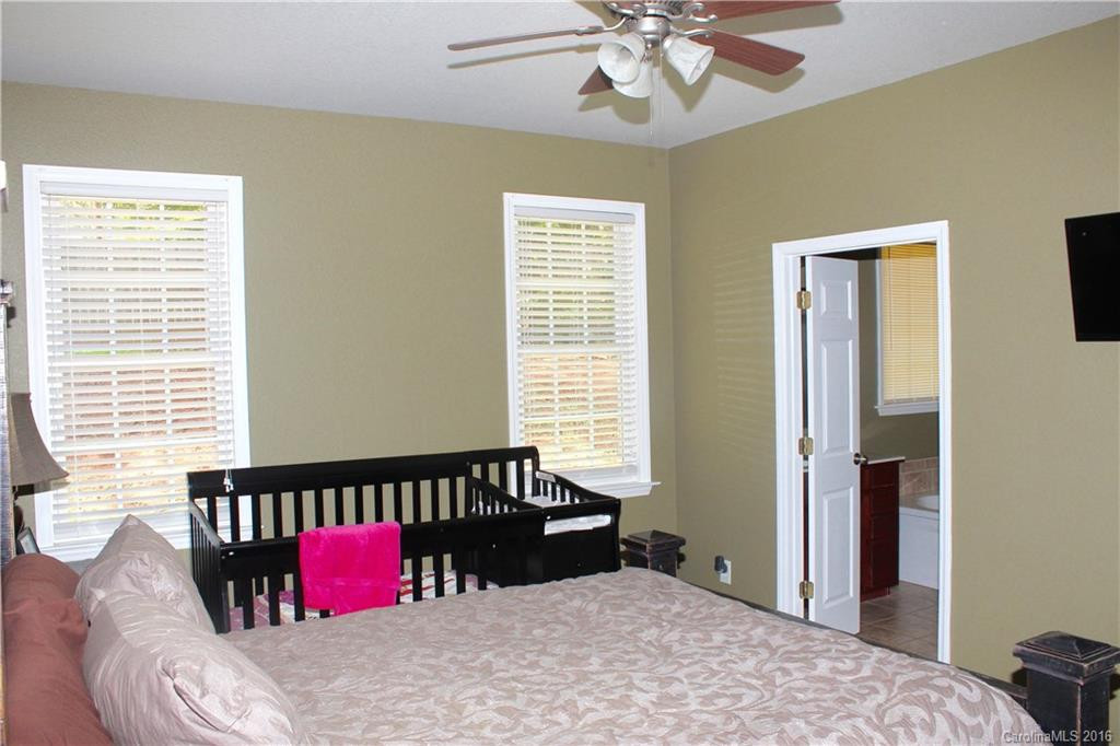 182 Hutchins Drive - Photo 15