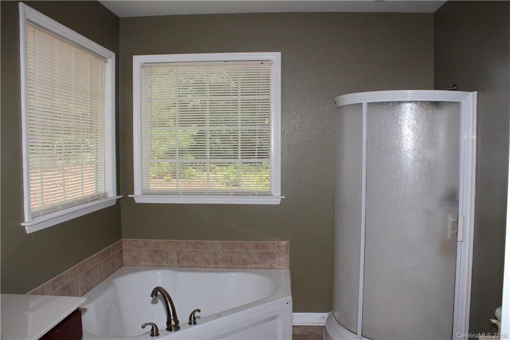 182 Hutchins Drive - Photo 16