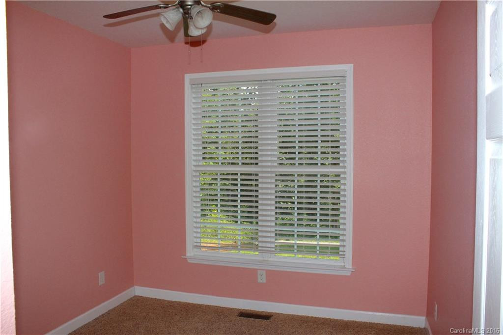 182 Hutchins Drive - Photo 20