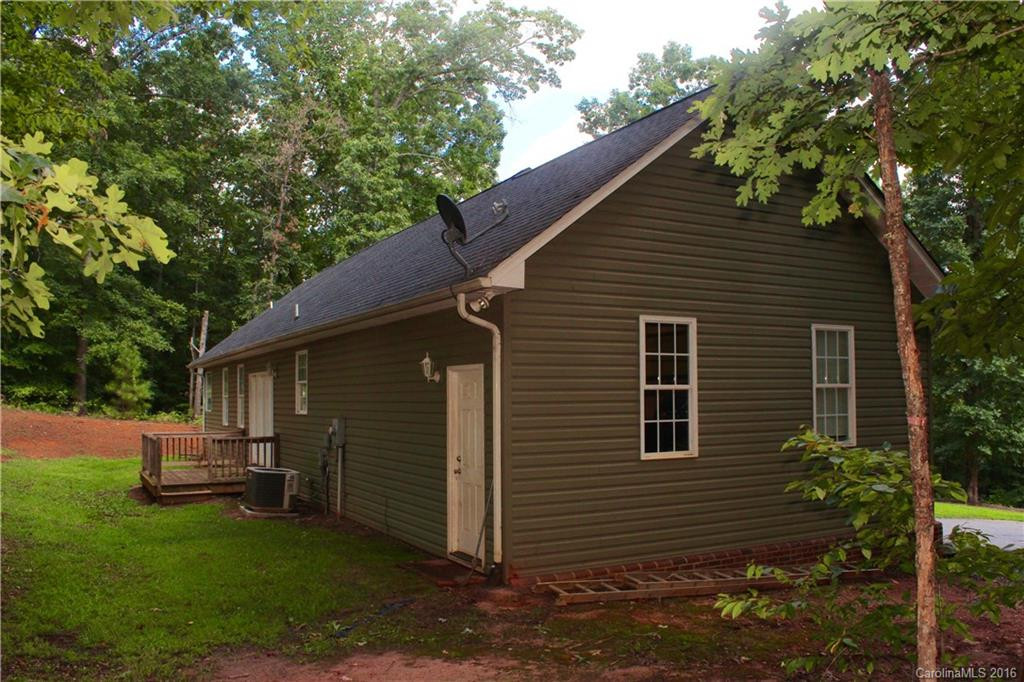 182 Hutchins Drive - Photo 4