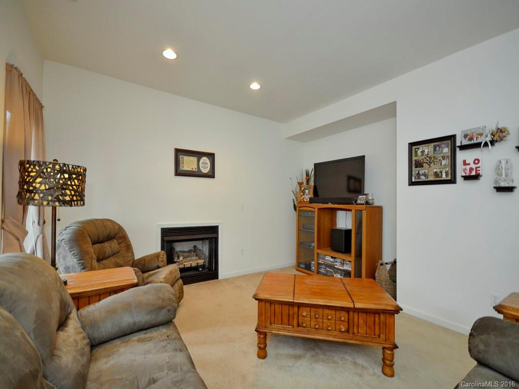 122 Fallen Spruce Drive - Photo 2