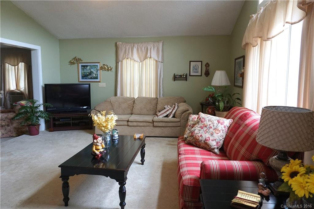 831 Dale Road - Photo 3