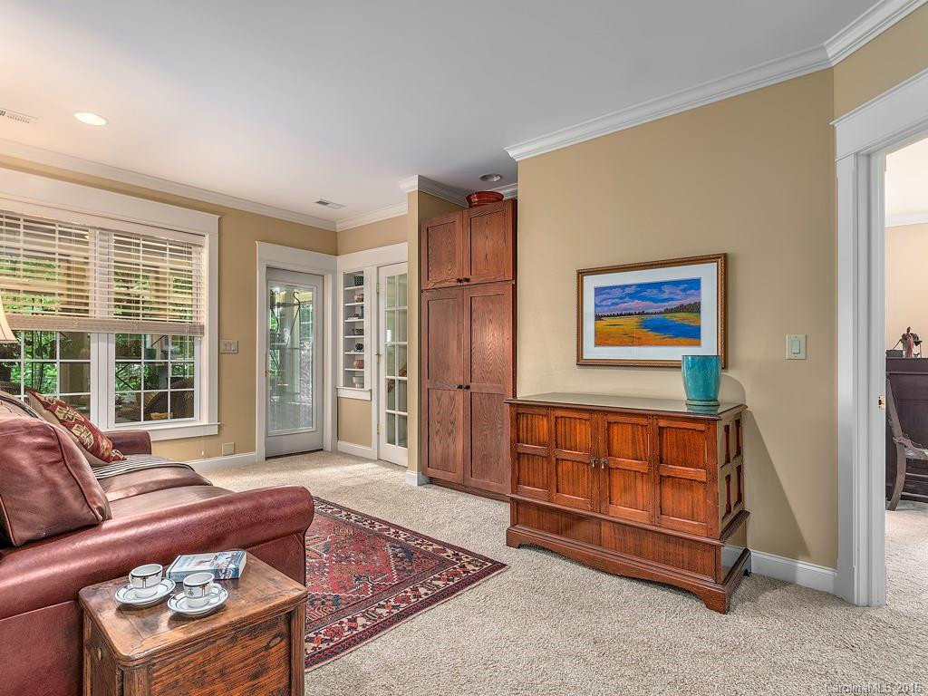 2772 Leucothae Way - Photo 14