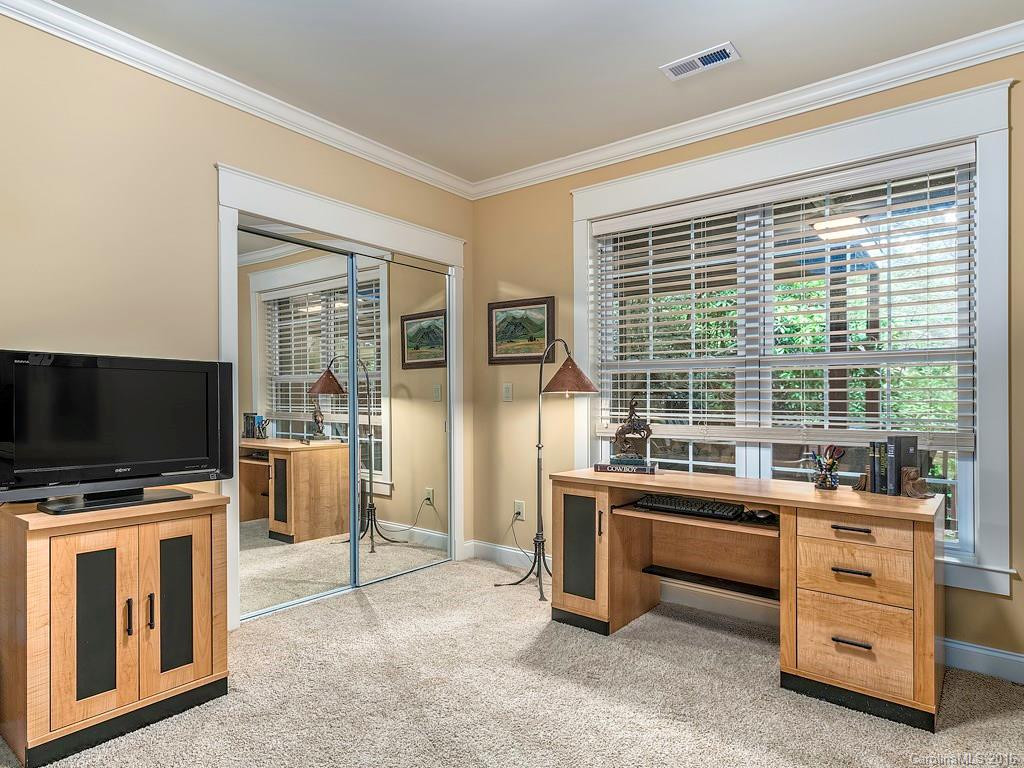 2772 Leucothae Way - Photo 18