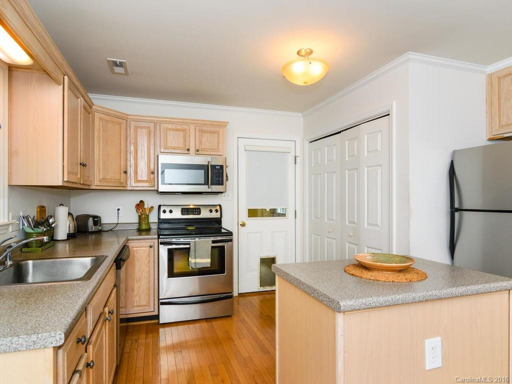 314 Westover Drive - Photo 7