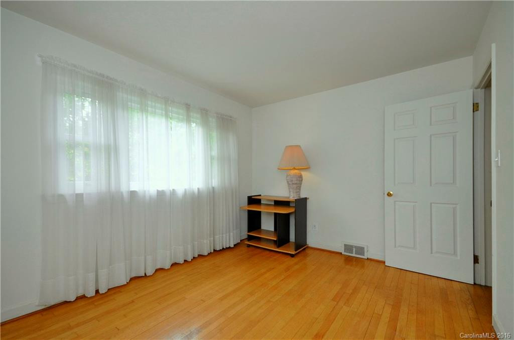 12 Robinhood Road - Photo 10