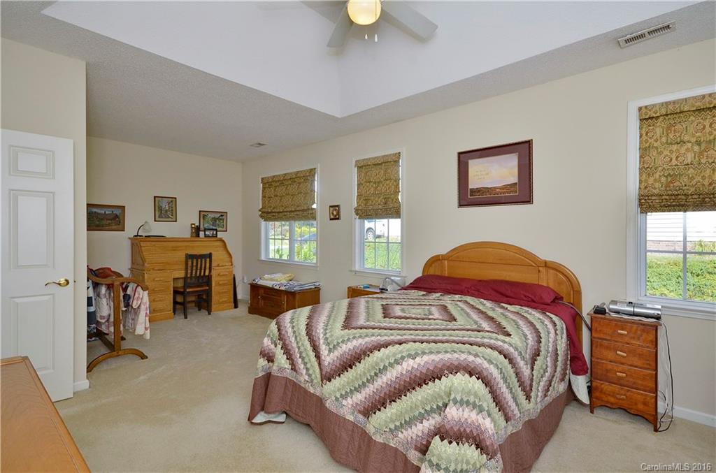 18 Meadow Walk Court - Photo 12