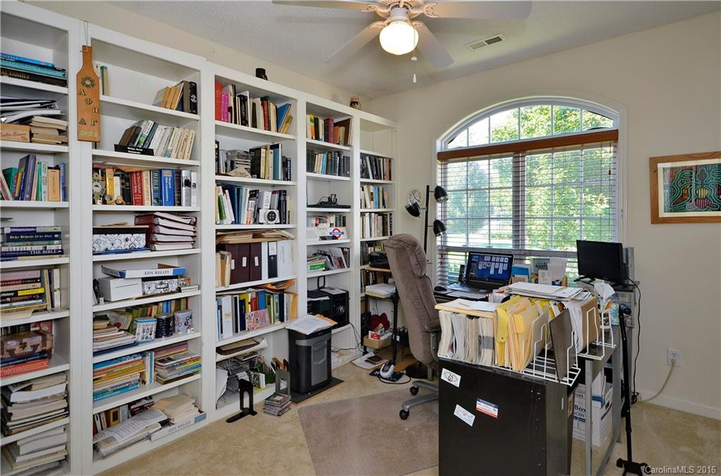 18 Meadow Walk Court - Photo 3