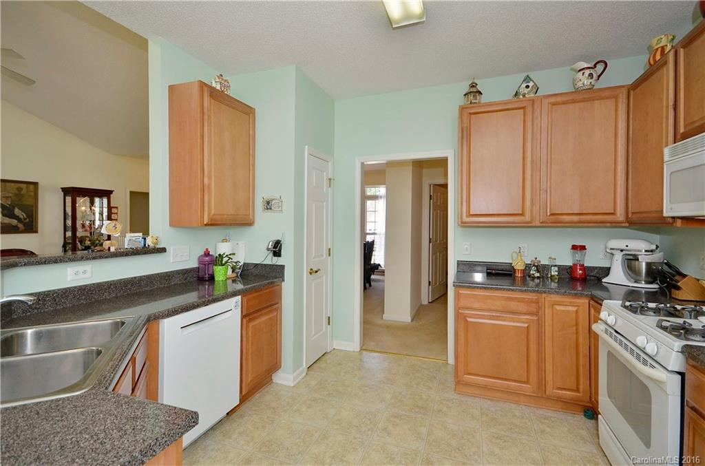 18 Meadow Walk Court - Photo 10