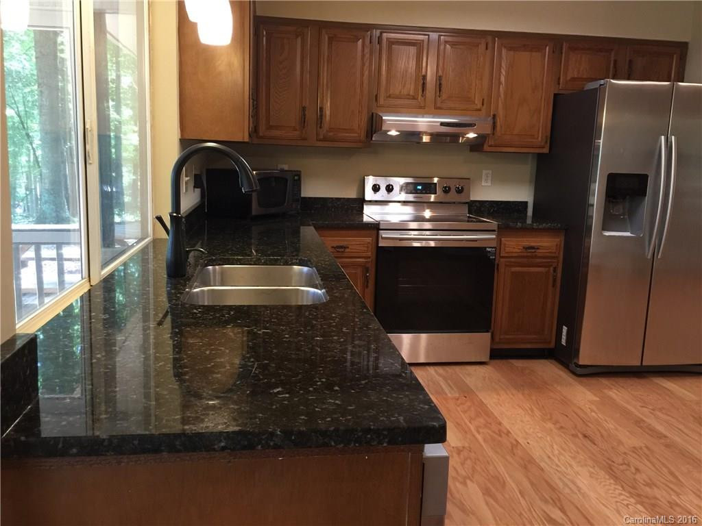202 Piney Meadow Drive - Photo 11