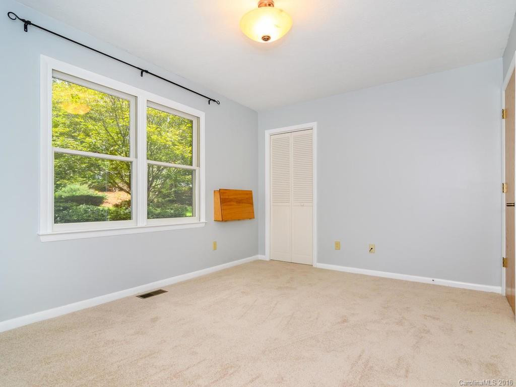 209 Navaho Drive - Photo 18