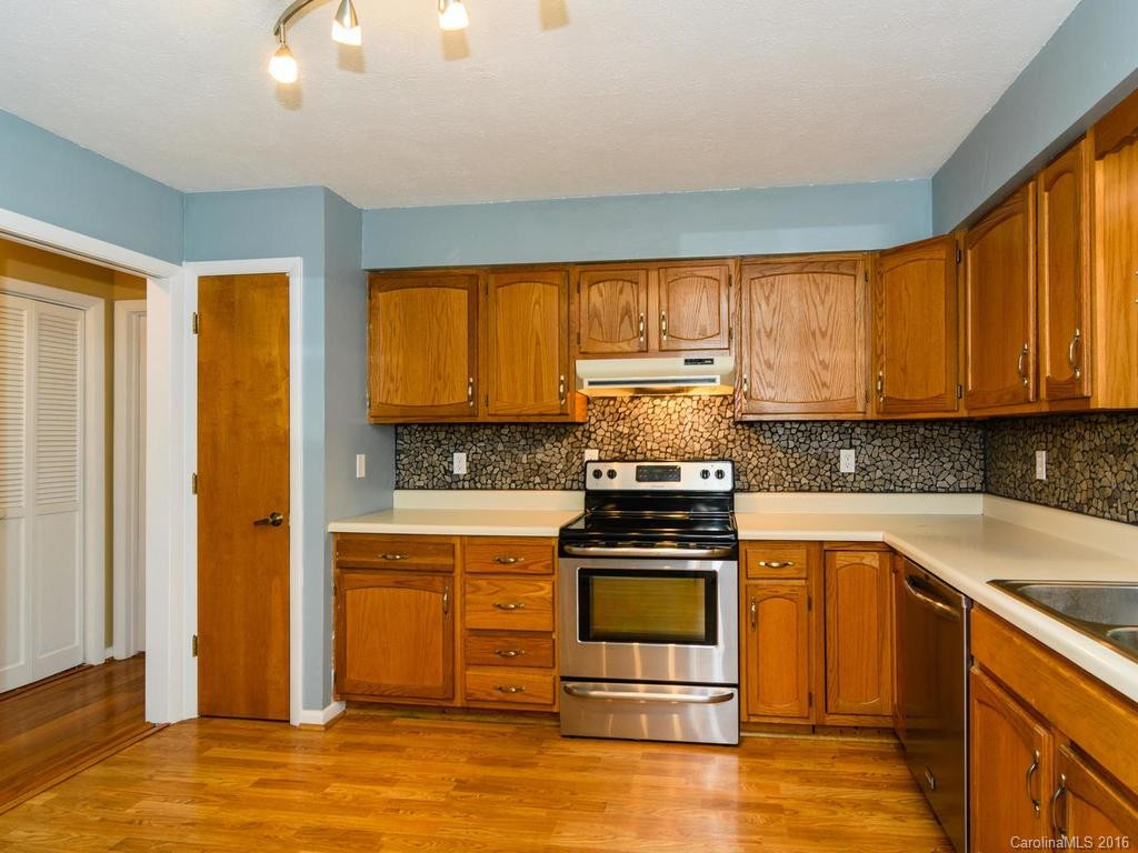 209 Navaho Drive - Photo 7