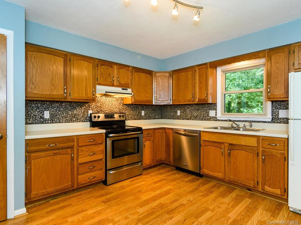 209 Navaho Drive - Photo 8