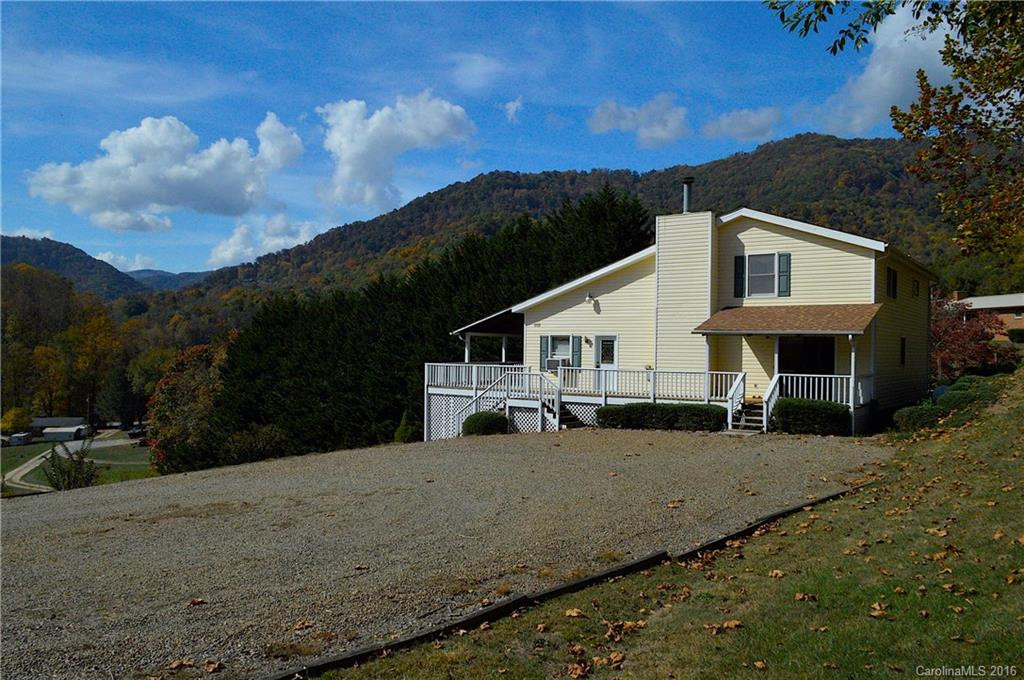 102 Hollow Drive