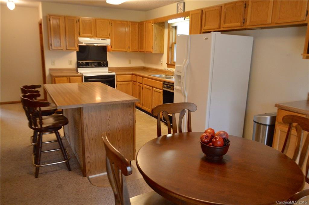 102 Hollow Drive - Photo 7