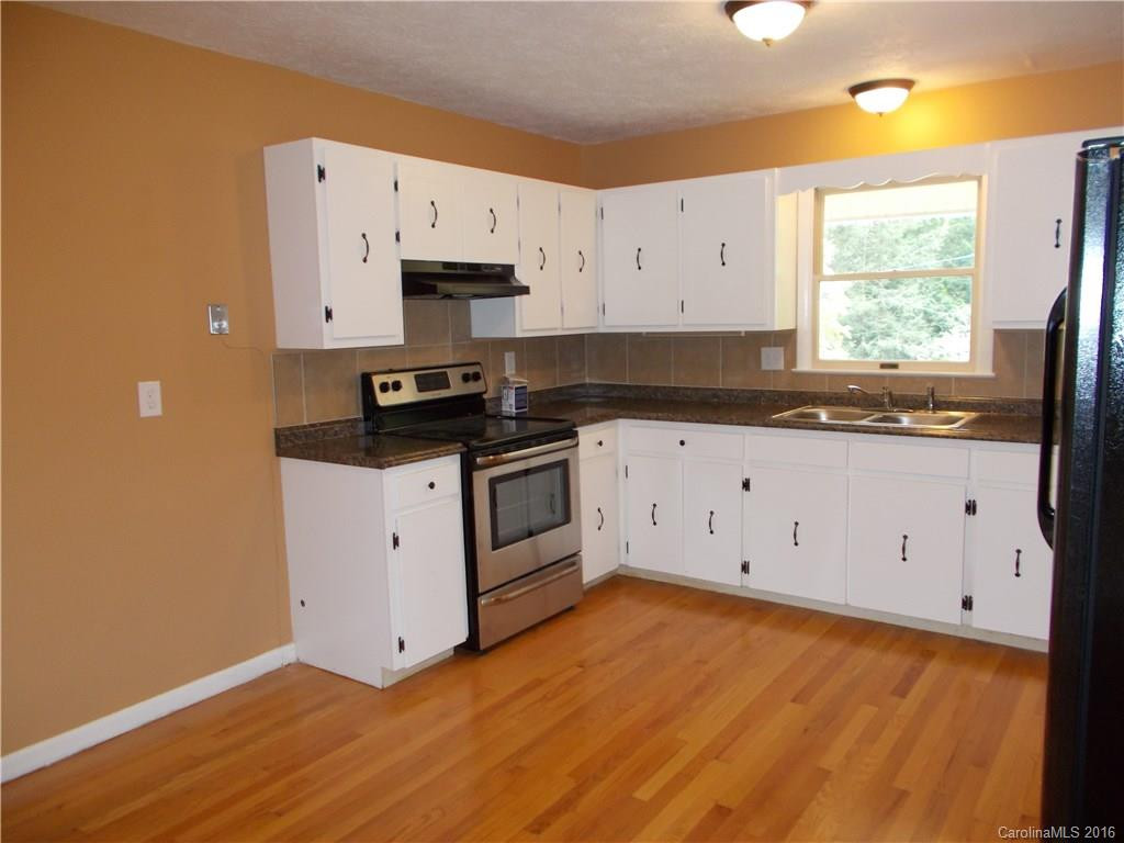 206 Red Bow Lane - Photo 4