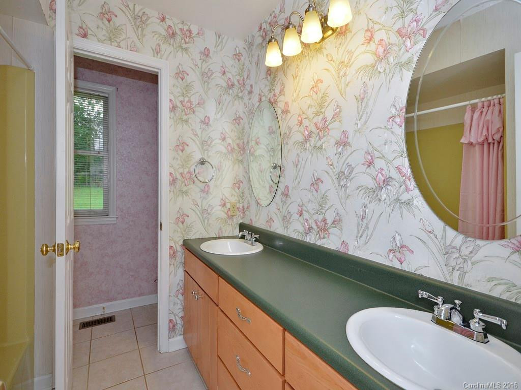 103 Barnett Street - Photo 12