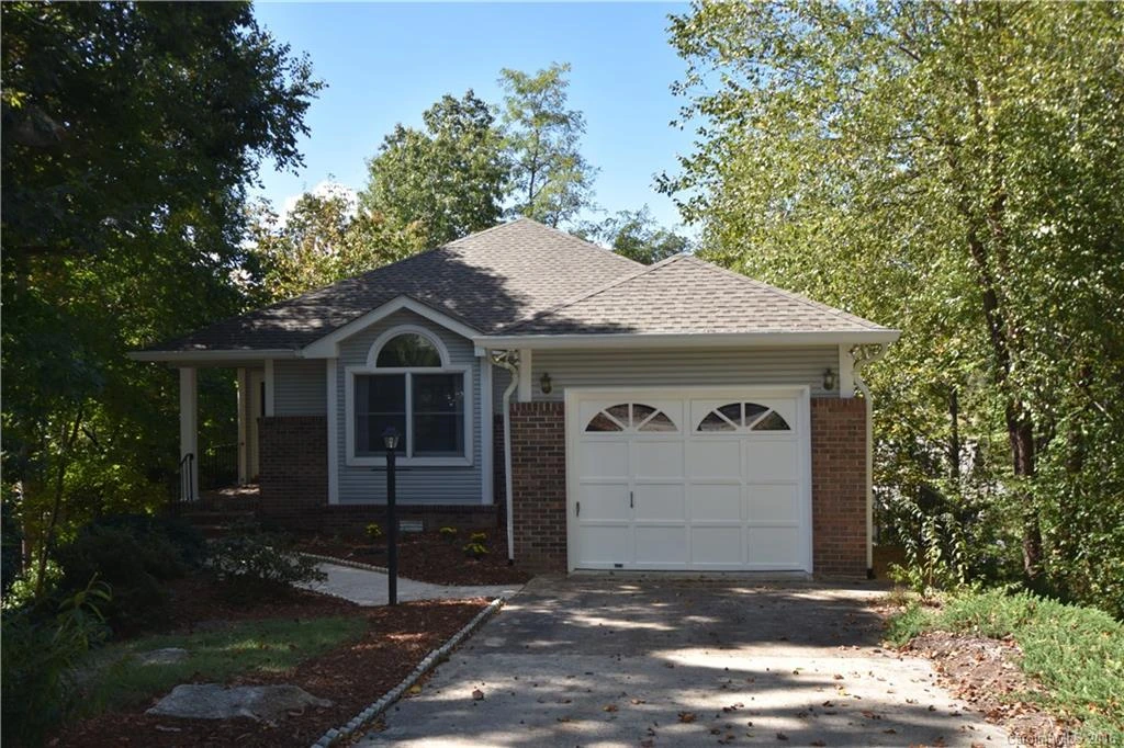 112 Jenny Lind Drive