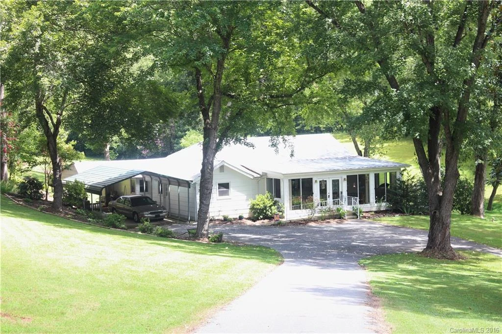 220 Hill Road