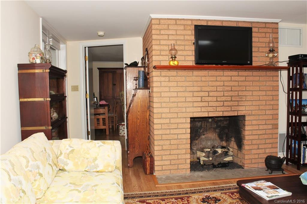 220 Hill Road - Photo 13