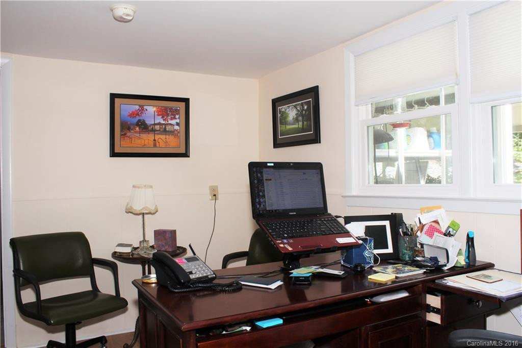 220 Hill Road - Photo 17
