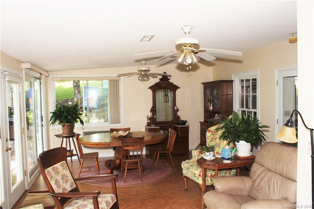 220 Hill Road - Photo 10