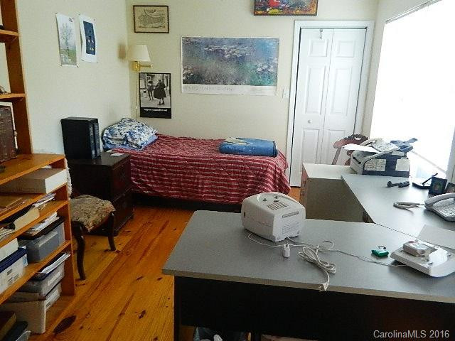 542 Buckeye Cove Road - Photo 2