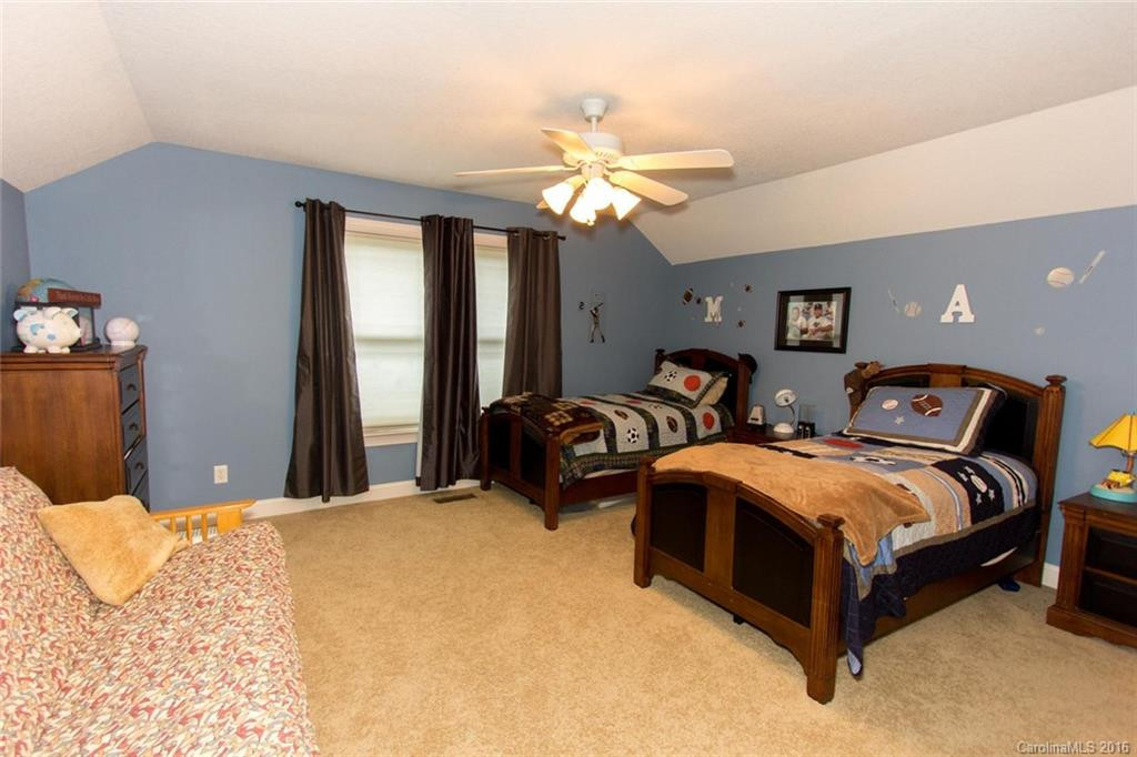 39 Jupiter Hills Drive - Photo 15