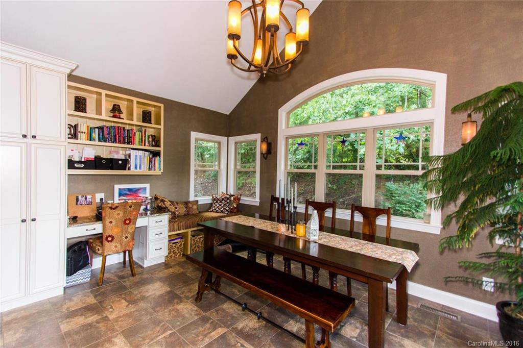 39 Jupiter Hills Drive - Photo 6